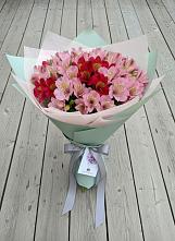 Букет цветов из:  Альстромерии #REPLACE_PRED# Никоновское