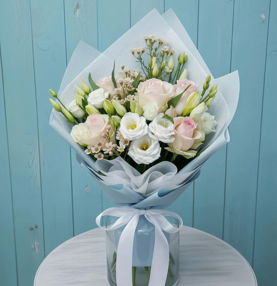 Букет цветов из: Розы и Лизиантусы в Никоновское