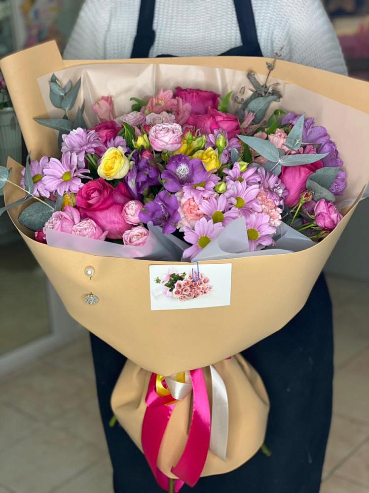 Букет цветов из: Хризантемы, Гвоздики и Альстромерии в Никоновское