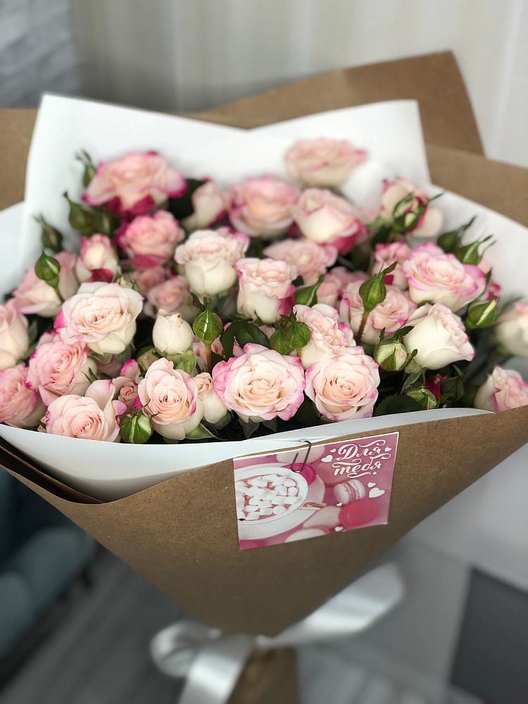 Букет цветов из: Розы в Никоновское