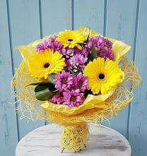 Букет цветов из:  Хризантемы и Герберы в Никоновское