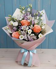 Букет цветов из:  Лизиантусы, Розы, Альстромерии и Гипсофила в Никоновское