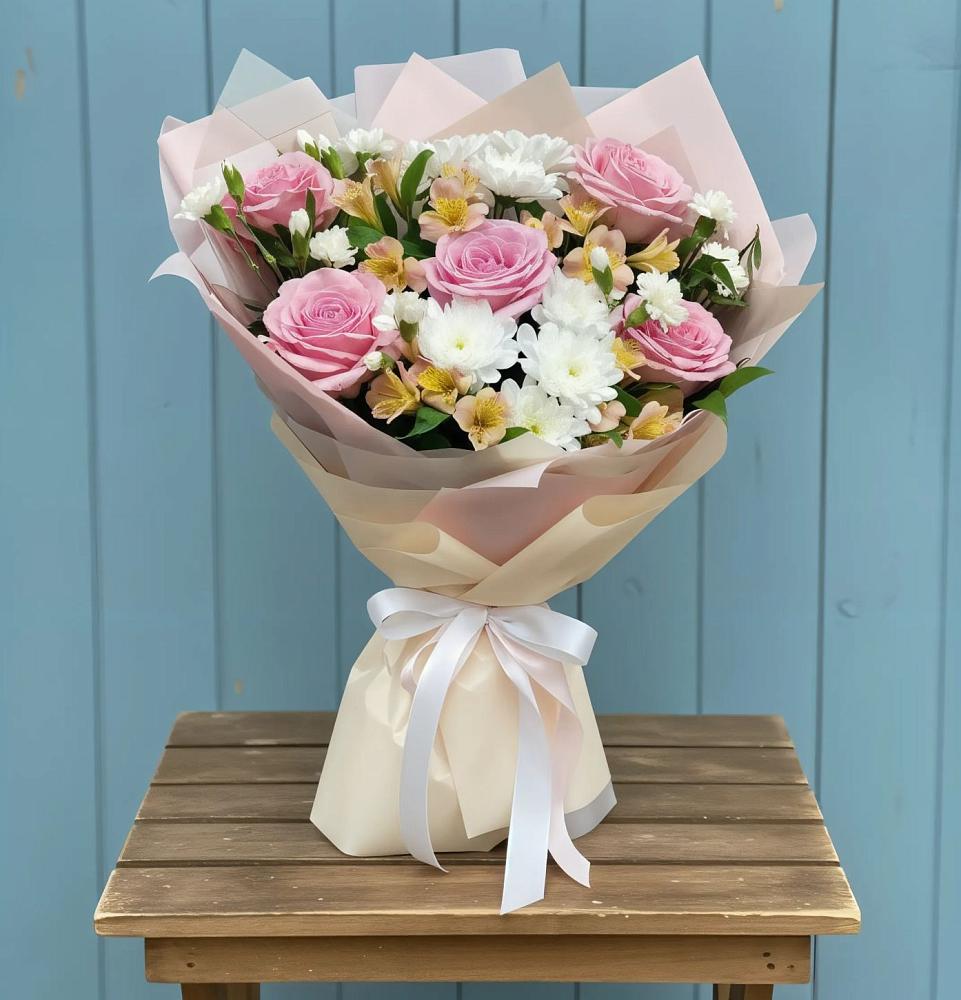 Букет цветов из: Гвоздики, Орхидеи и Розы в Никоновское