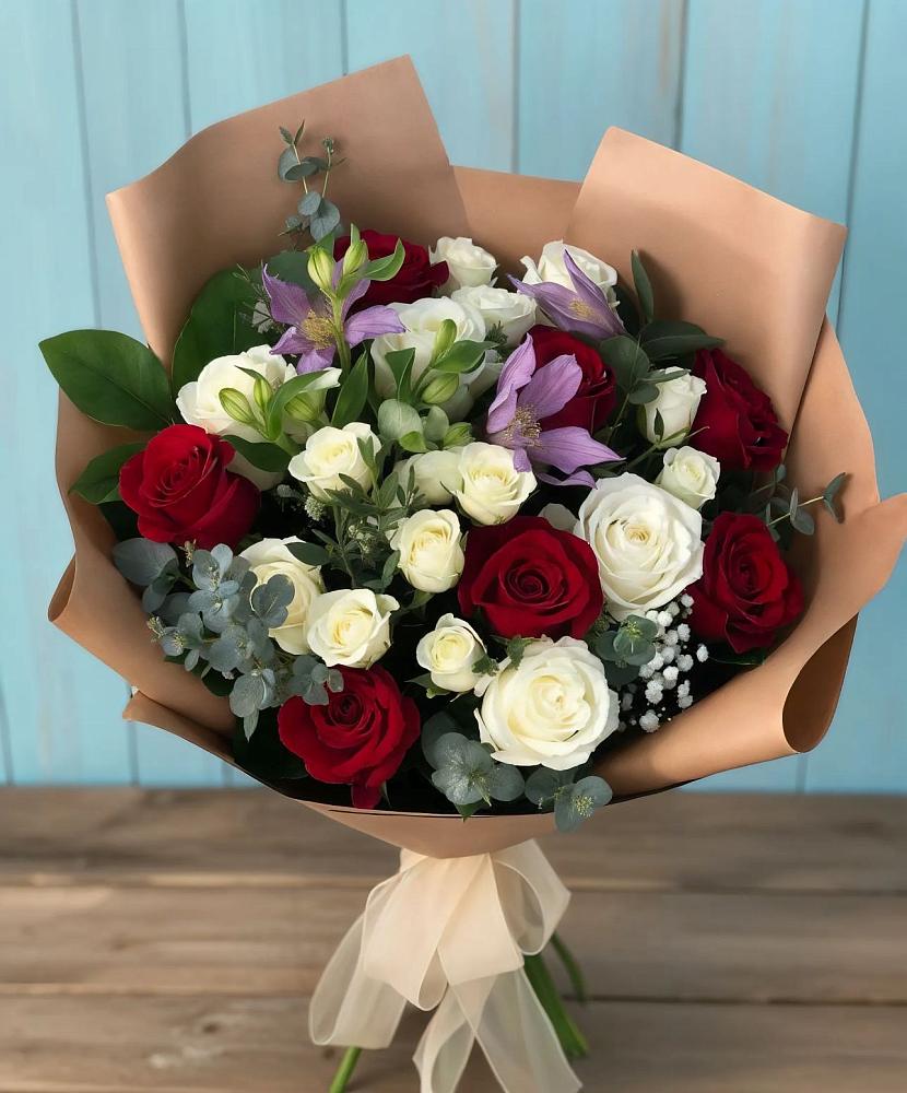 Букет цветов из: Розы и Альстромерии в Никоновское