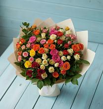 Букет Микс из разноцветных кустовых роз в Никоновское