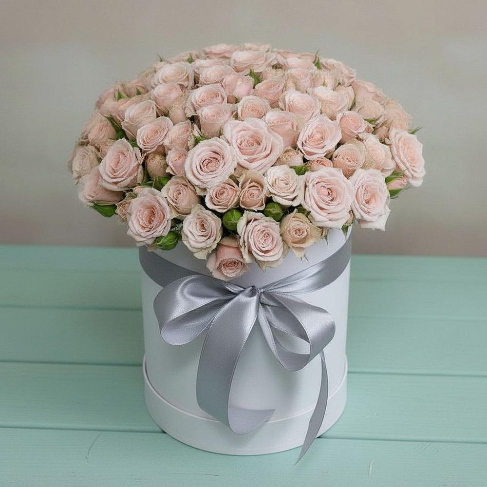 Цветочная композиция из Розы в шляпной коробке в Никоновское